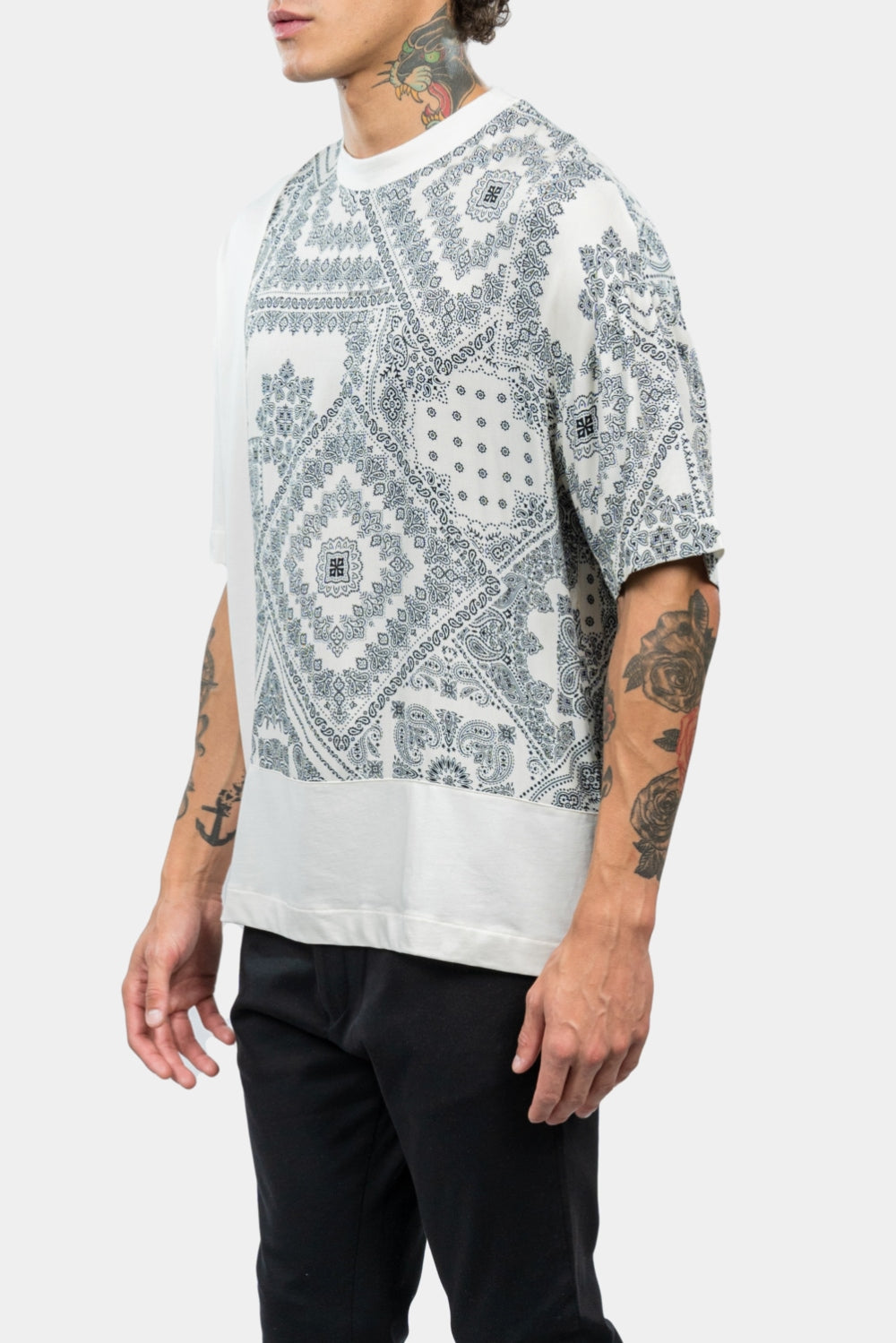 T-shirt oversize personnage Pasley