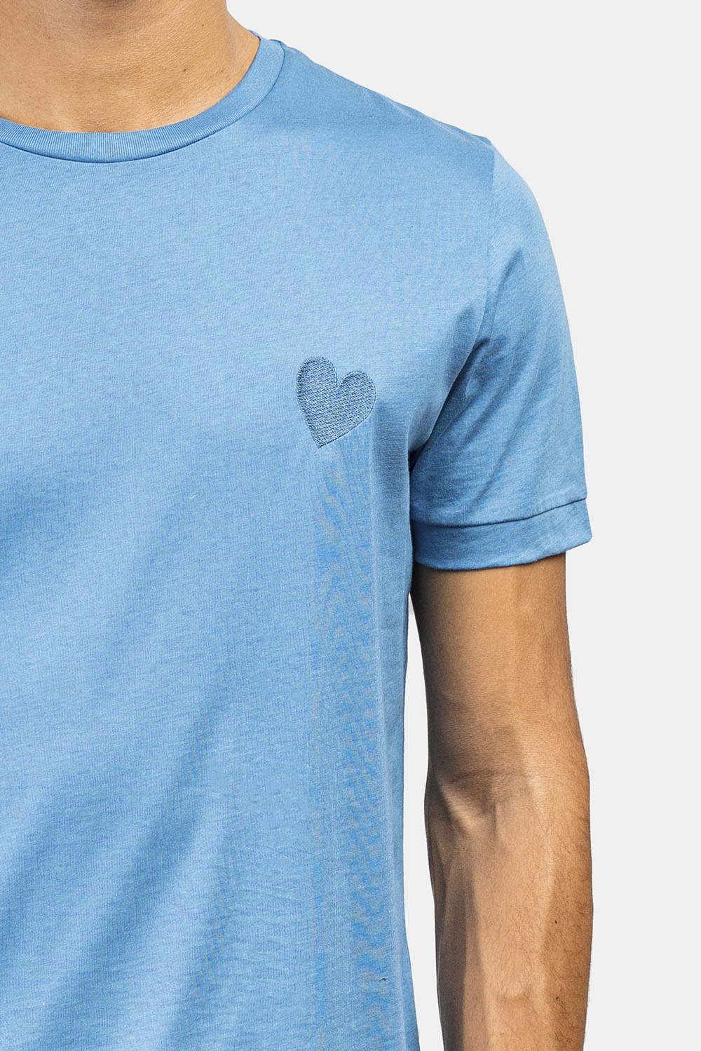 Classic Embroidery Heart Faince T-shirt